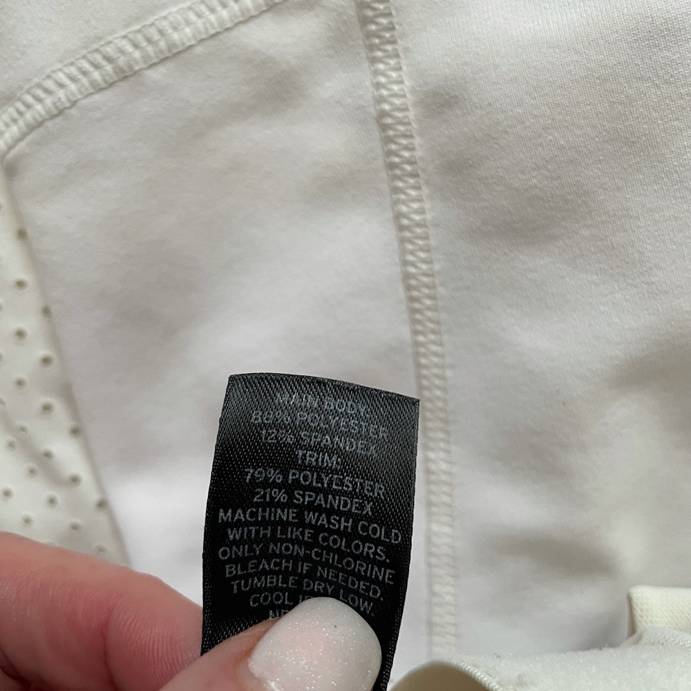 ZELLA HOLD YOU IN SLIMMING CUT OUT LOOP BACK DETAIL  WORKOUT/YOGA TOP - Picture 7 of 13